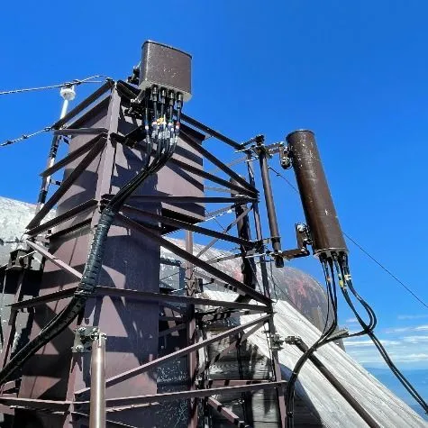 別角度の富士山5Gのイメージイラスト